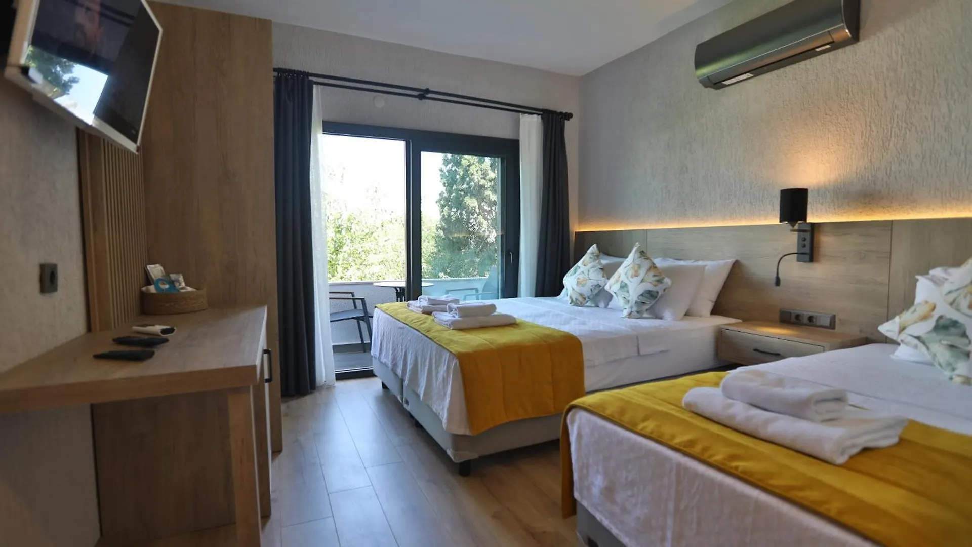 Ali'S Hotel Beach Bodrum